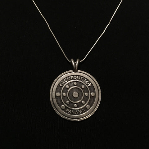 Panamanian manhole necklace